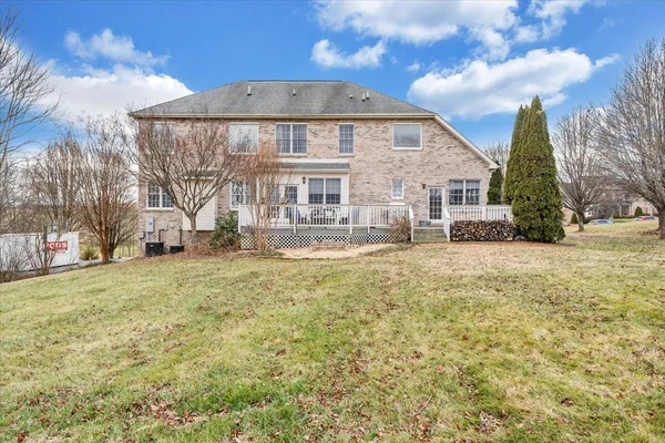 $724,950 | 185 Walnut Manor Drive, Fincastle, VA 24090