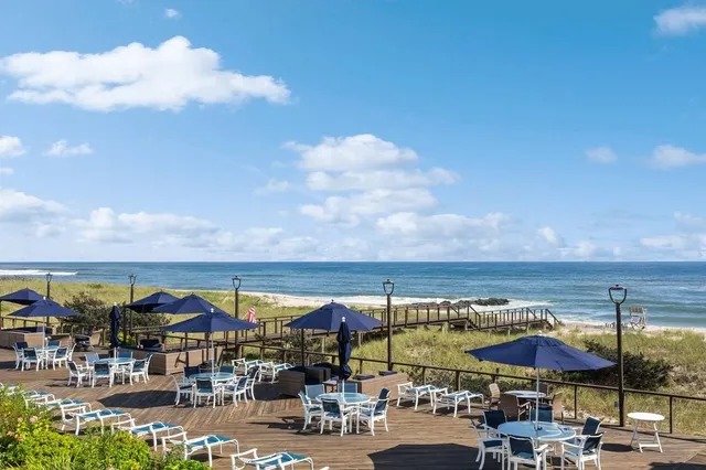 a view of a water fountain and outdoor space