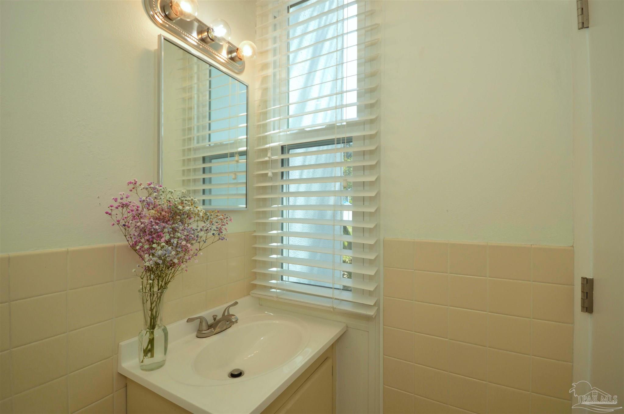 201 Pensacola Beach Road, Unit D17 Gulf Breeze, FL 32561 - Photo 11 of 59