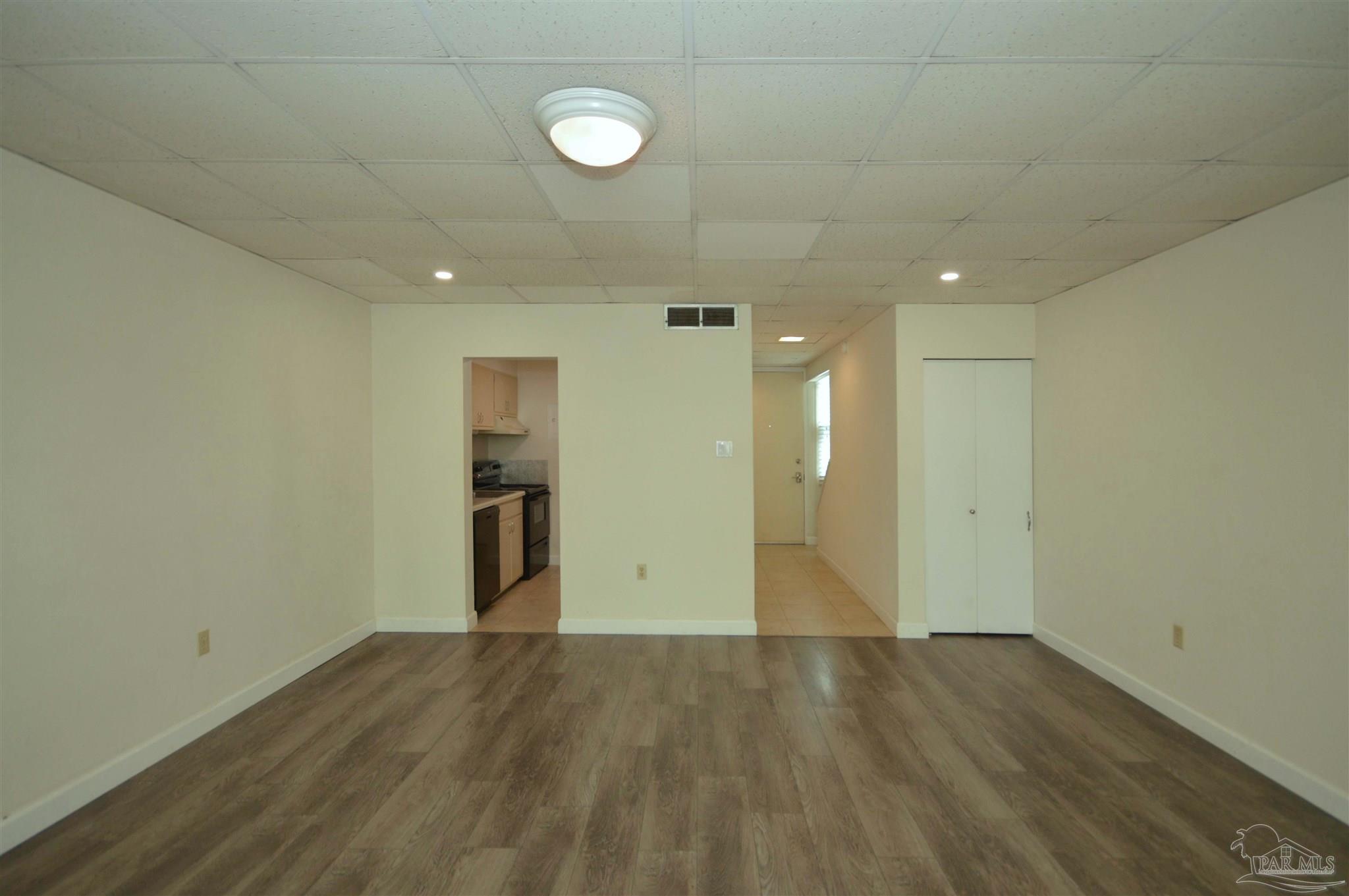 201 Pensacola Beach Road, Unit D17 Gulf Breeze, FL 32561 - Photo 16 of 59