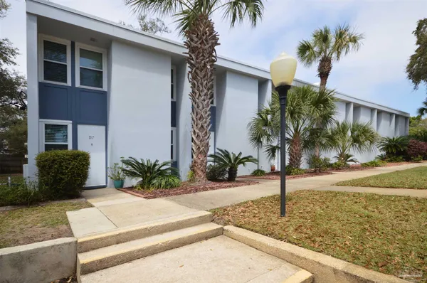 $225,000 | 201 Pensacola Beach Road, Unit D17, Gulf Breeze, FL 32561