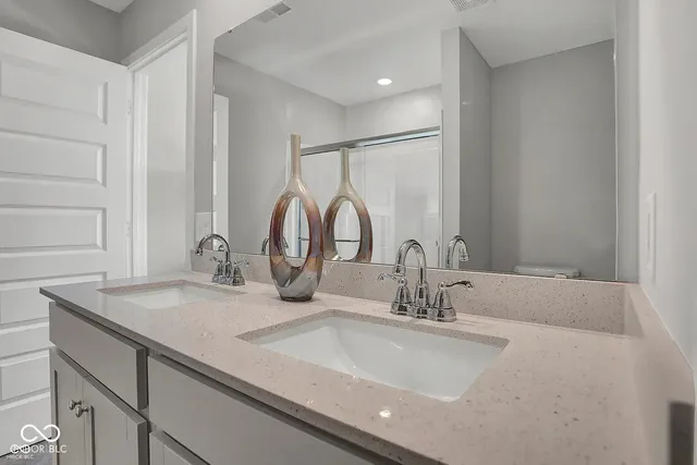 $1,895 | 7573 Marin Parkway, Cumberland, IN 46229