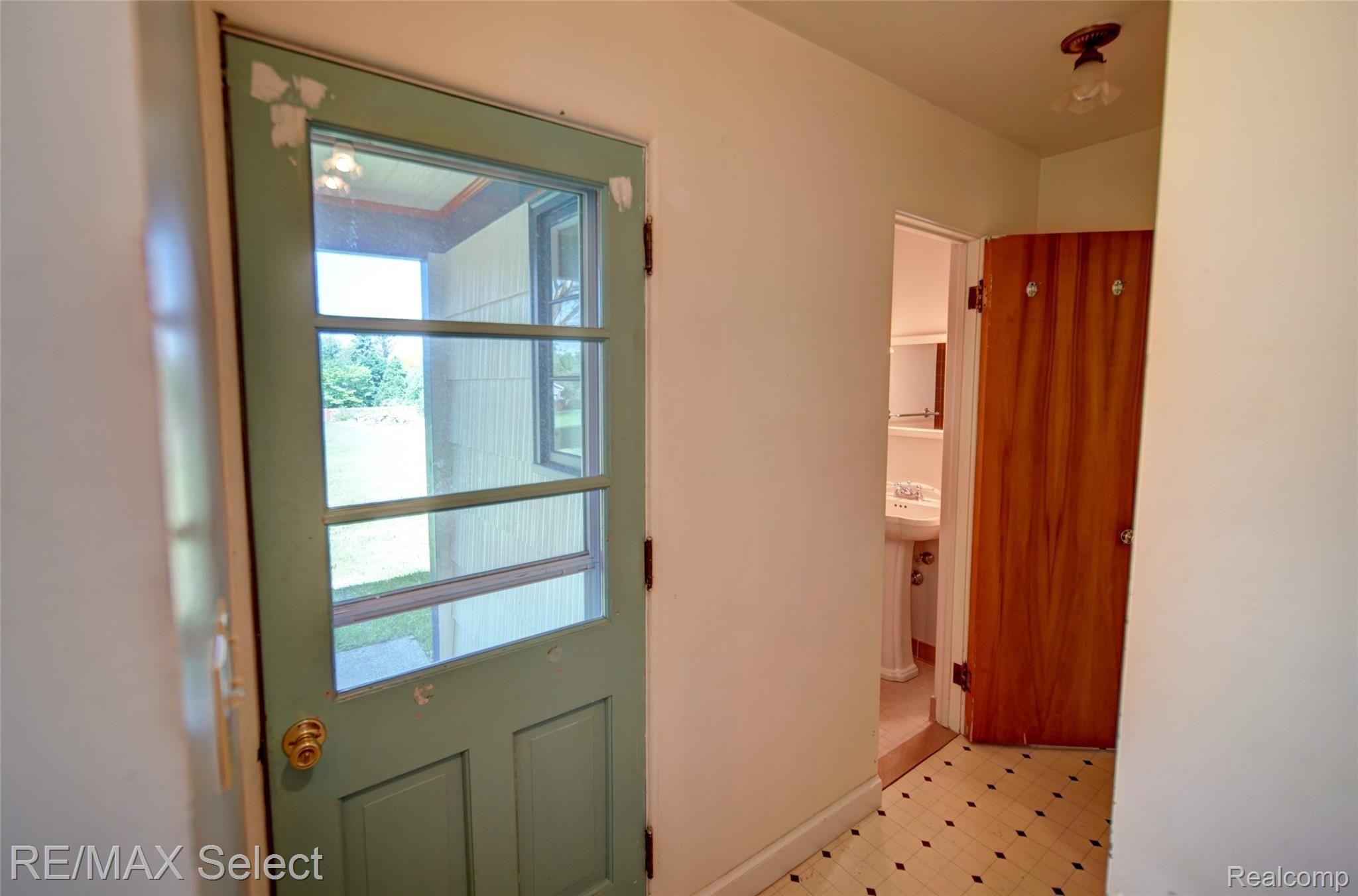 11517 Hartland Road Fenton, MI 48430 - Photo 31 of 79 11517 Hartland Road 48.jpg