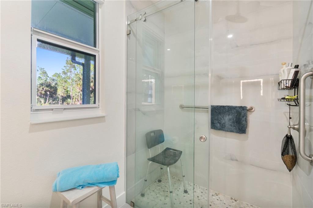 271 12th Avenue Northeast Naples, FL 34120 - Photo 22 of 35 Guest house