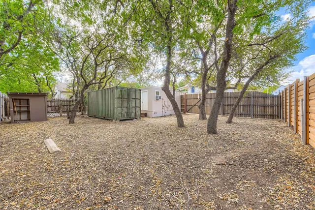 $2,195 | 3320 Blumie Street, Unit B, Austin, TX 78745