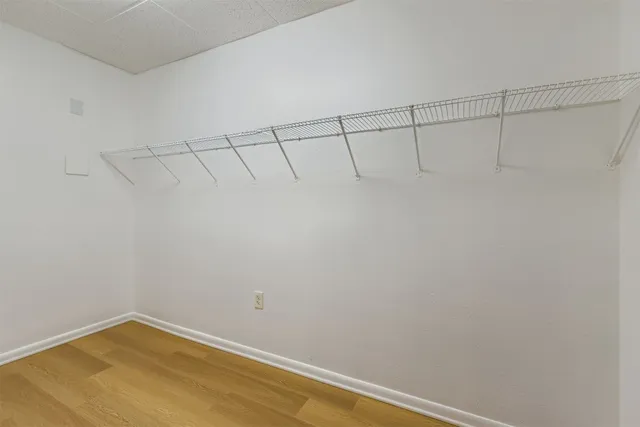 a view of a room with shelf