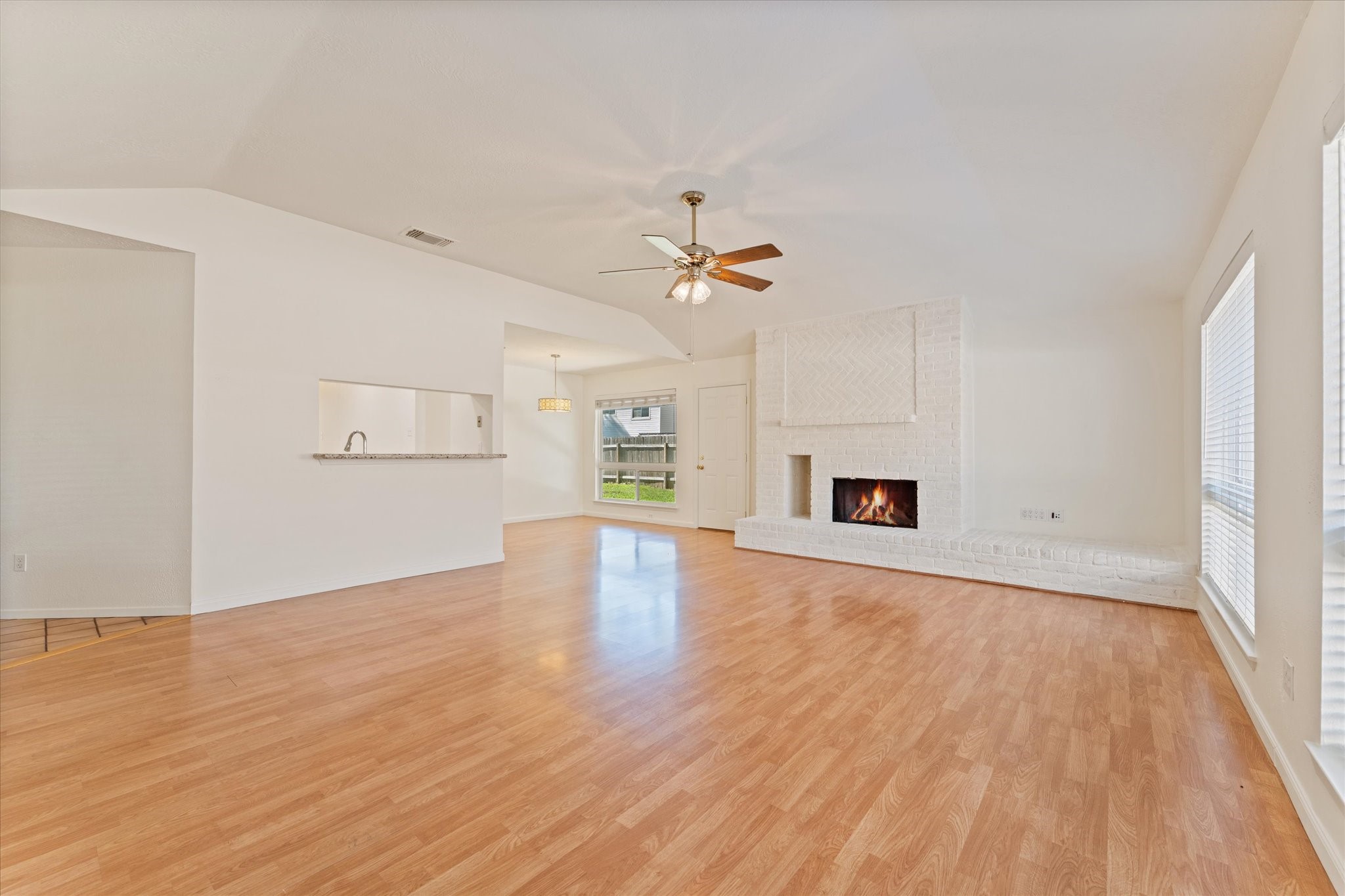 4510 Dawn Creek Lane Spring, TX 77388 - Photo 9 of 28