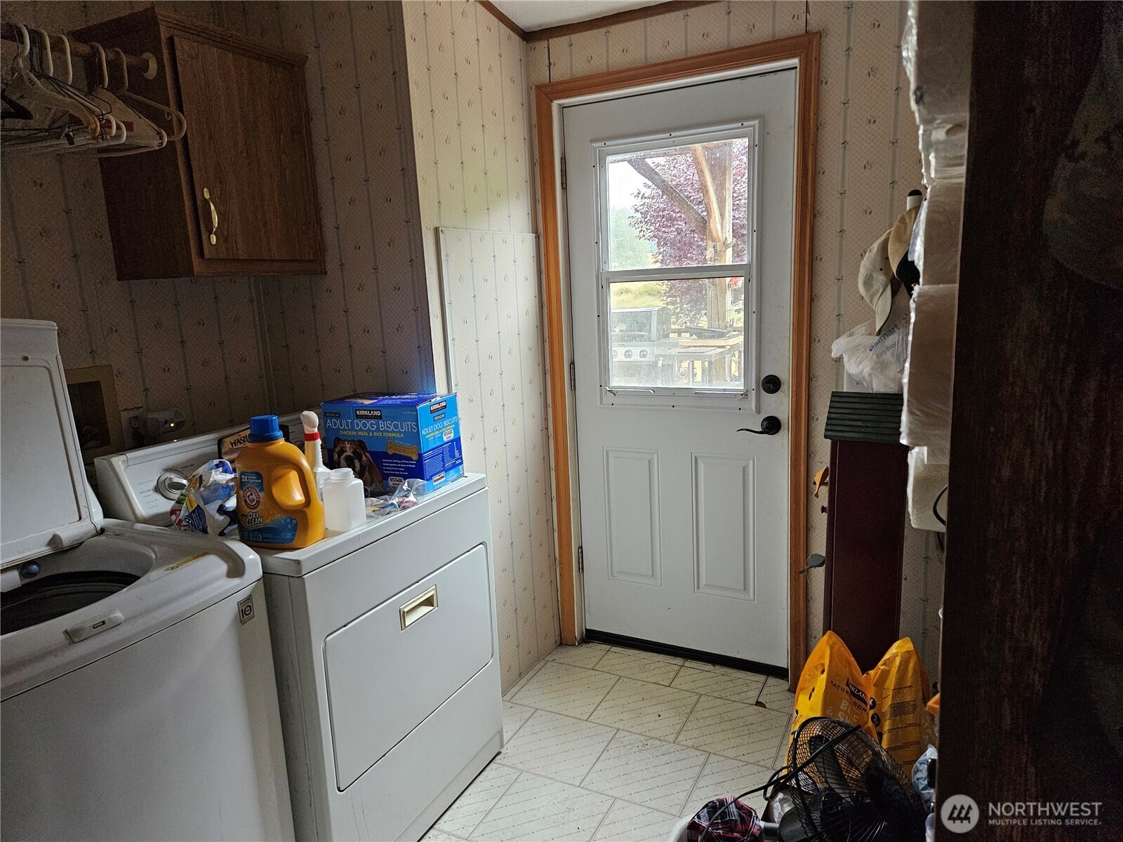 50 Leland Cut-Off Road Quilcene, WA 98376 - Photo 21 of 23 a utility room with dryer and washer
