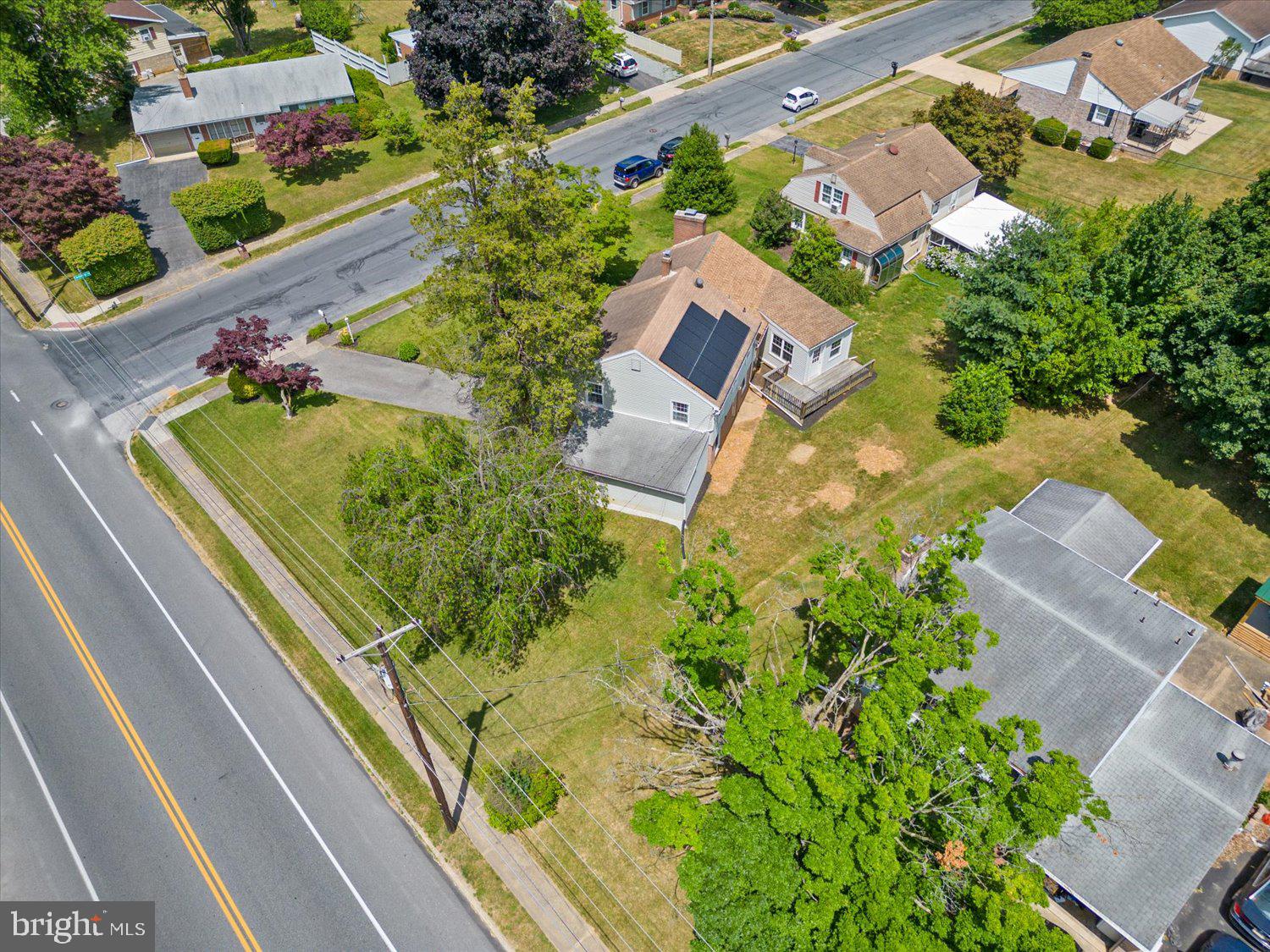 3300 Edenbridge Road York, PA 17402 - Photo 8 of 40 Gallery Image 8