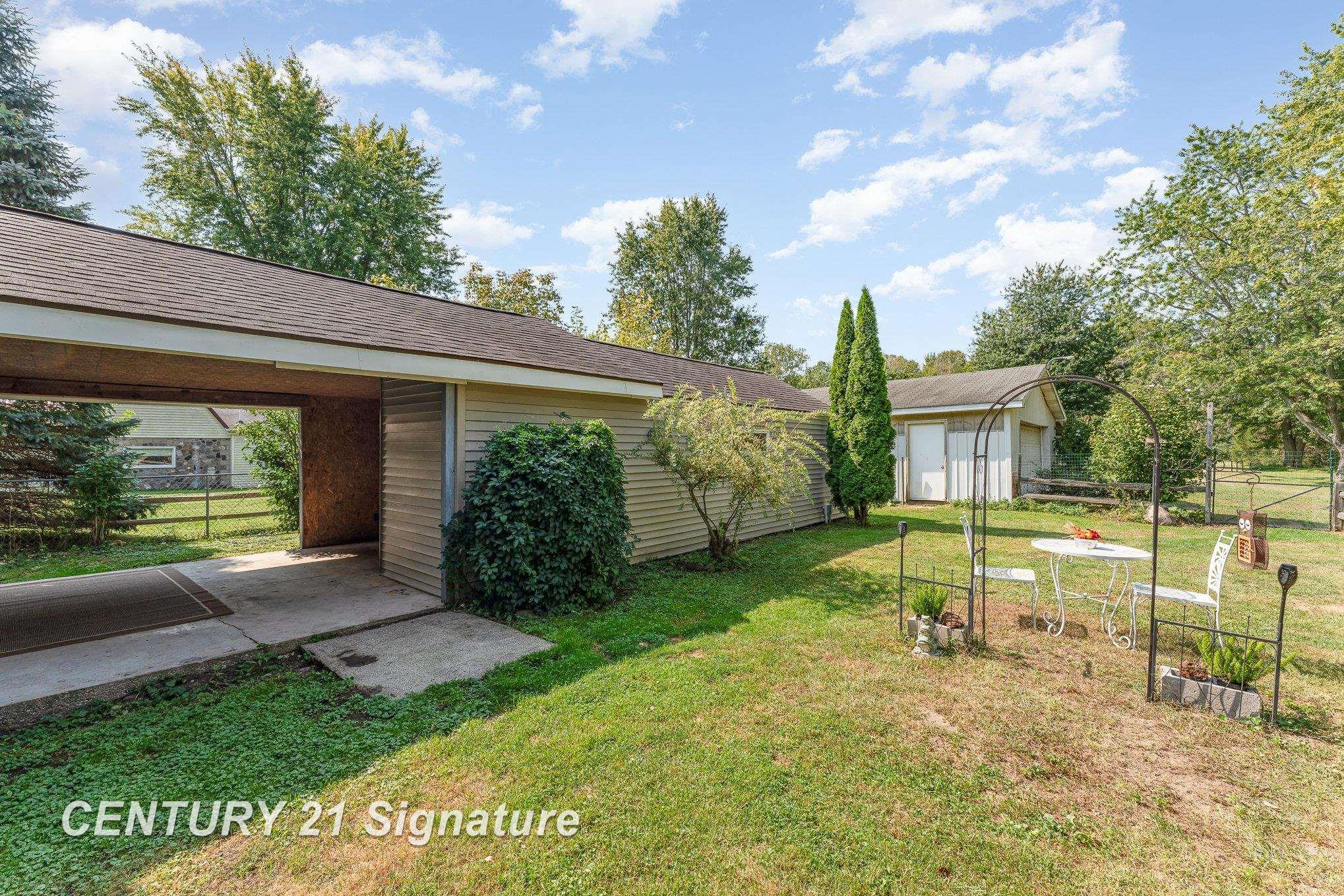 9239 North Seymour Road Flushing, MI 48433 - Photo 22 of 27 Gallery Image 22