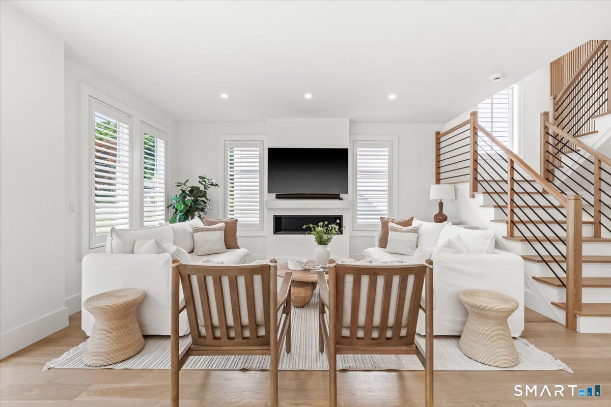 6 Down River Road, Unit 2 New Canaan, CT 06840 - Photo 6 of 33 Gallery Image 6