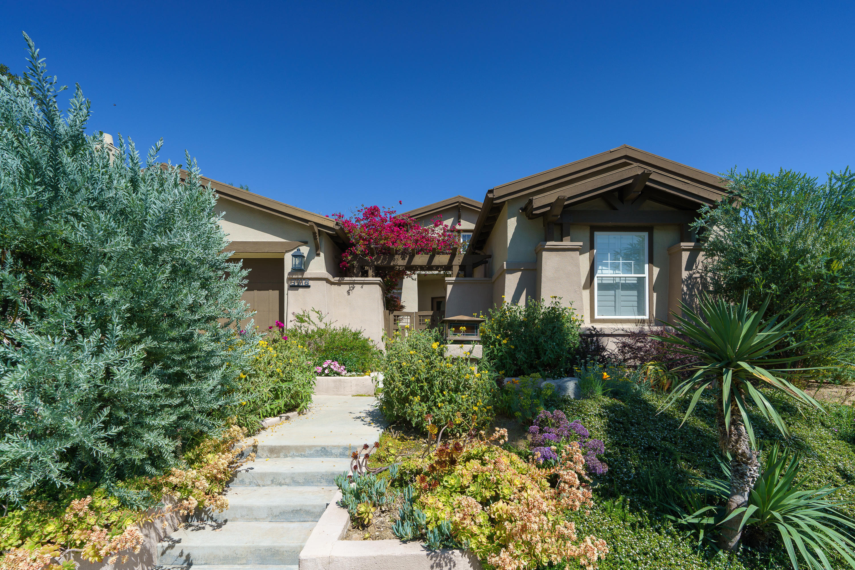 3718 Sunset Ridge Road Altadena, CA 91001 - Photo 3 of 65 egpimaging_3718SunsetRidgeEXT_002_FLEXML