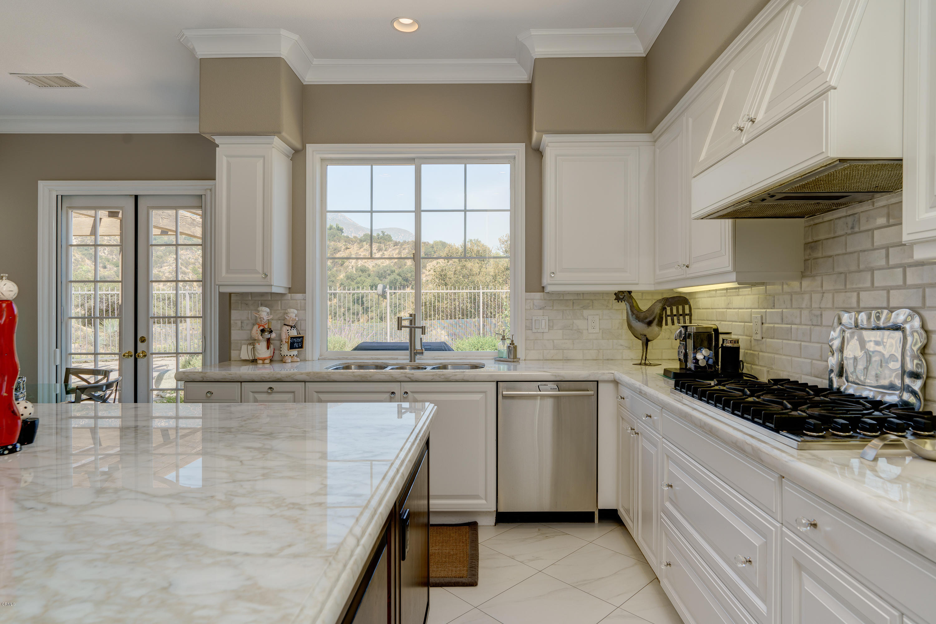 3718 Sunset Ridge Road Altadena, CA 91001 - Photo 23 of 65 egpimaging_3718SunsetRidgeINT_017_FLEXML