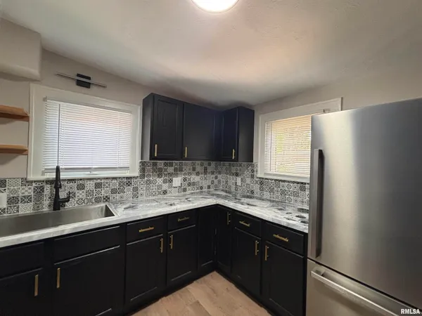 $169,900 | 524 Rosehill Avenue, Springfield, IL 62704