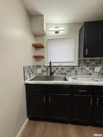 $169,900 | 524 Rosehill Avenue, Springfield, IL 62704