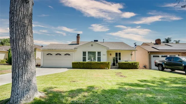 $1,238,000 | 1900 North Kenwood Street, Burbank, CA 91505