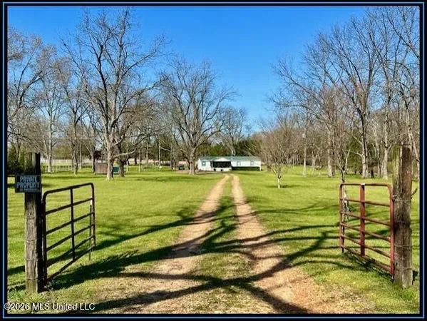 $189,900 | 5089 Sees Chapel Road, Crenshaw, MS 38621