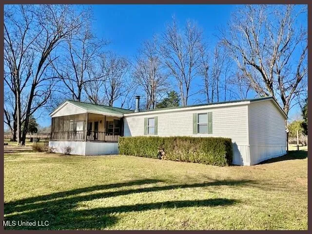 $220,000 | 5089 Sees Chapel Road, Crenshaw, MS 38621