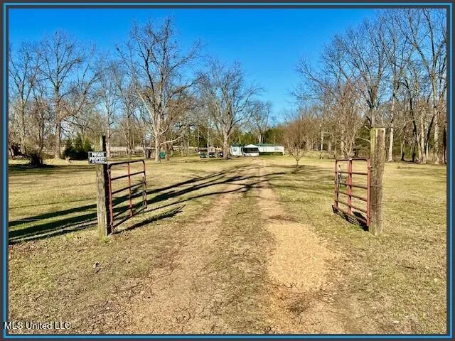 $220,000 | 5089 Sees Chapel Road, Crenshaw, MS 38621