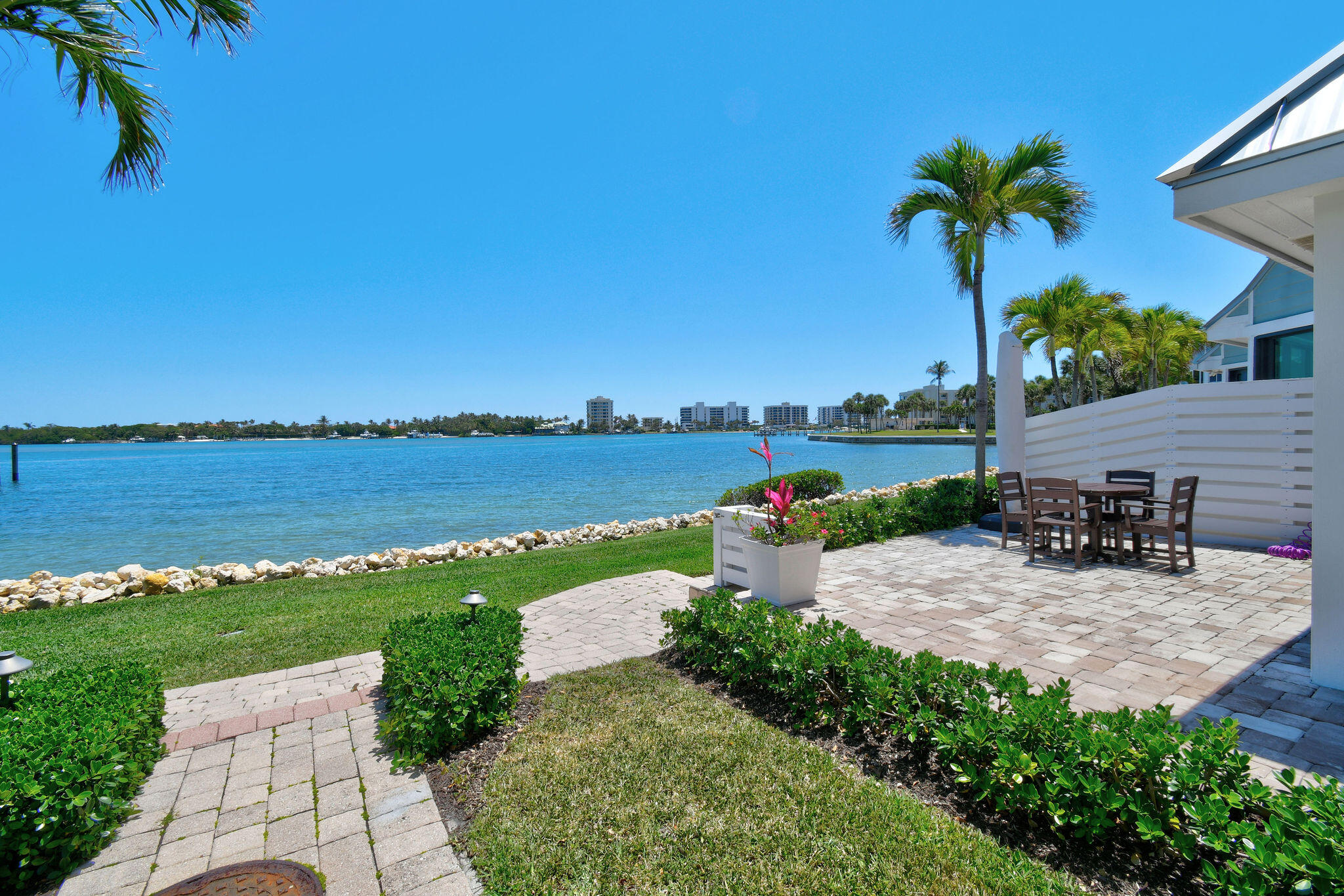 19950 Scrimshaw Way Jupiter, FL 33469 - Photo 32 of 40 19950ScrimshawWay(63)