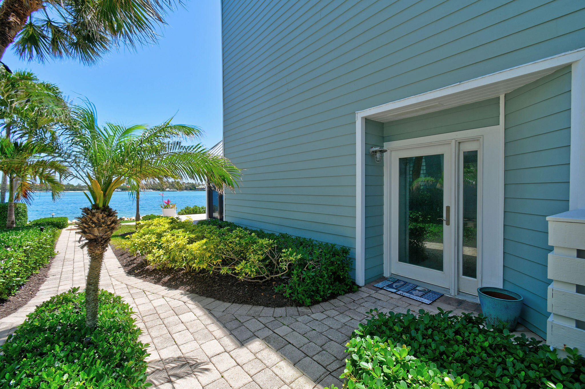 19950 Scrimshaw Way Jupiter, FL 33469 - Photo 5 of 40 19950ScrimshawWay(7)
