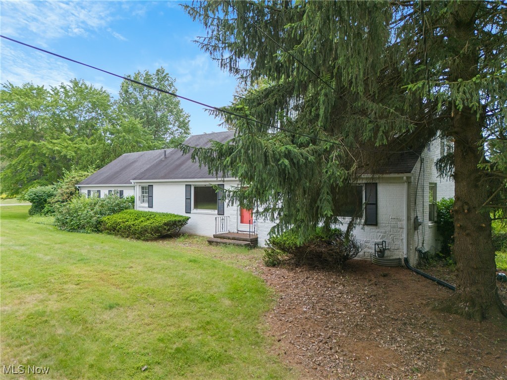 5352 Hills And Dales Road Northwest Canton, OH 44708 - Photo 6 of 44 Gallery Image 6