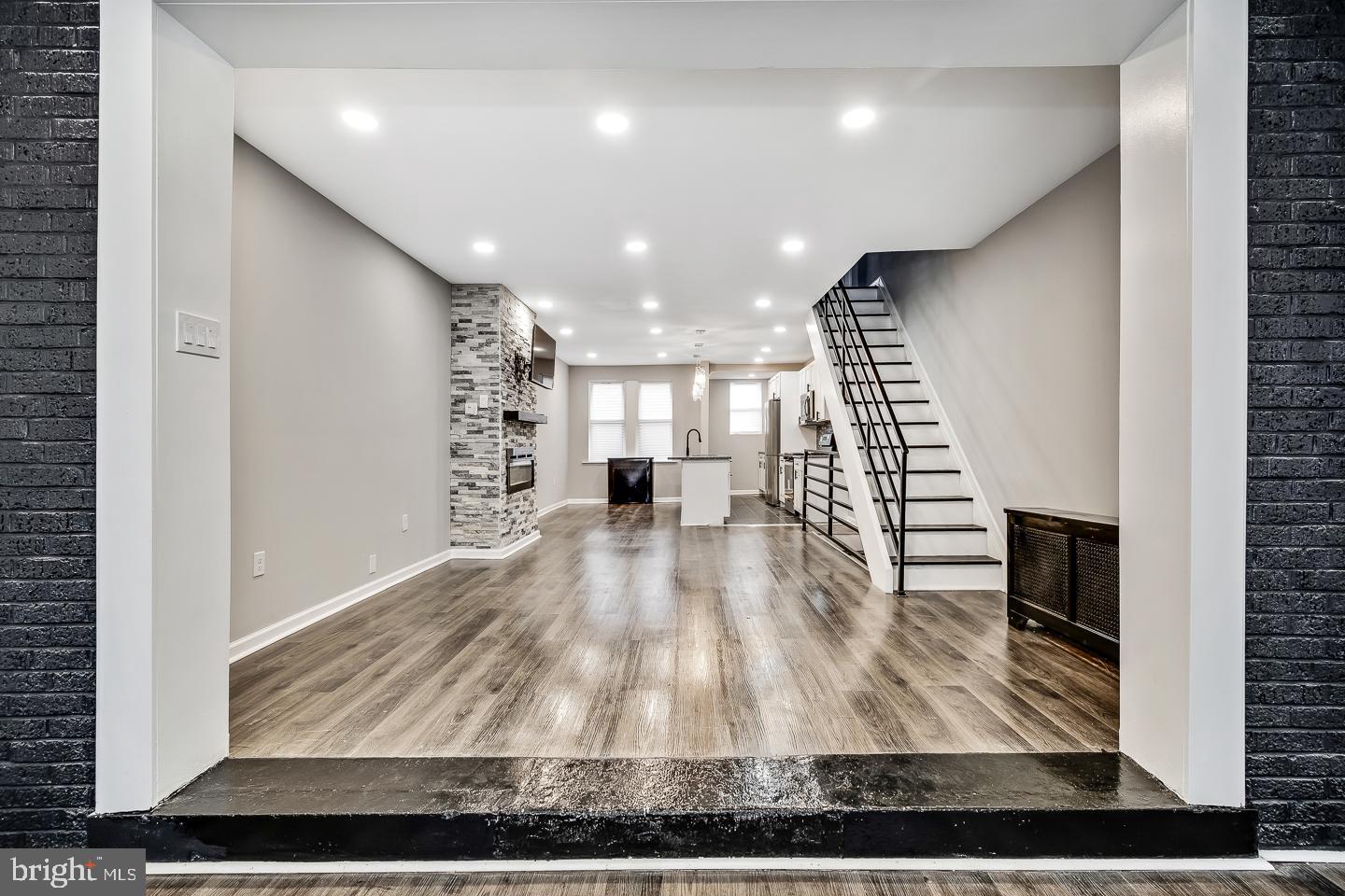 5644 Belmar Street Philadelphia, PA 19143 - Photo 4 of 29