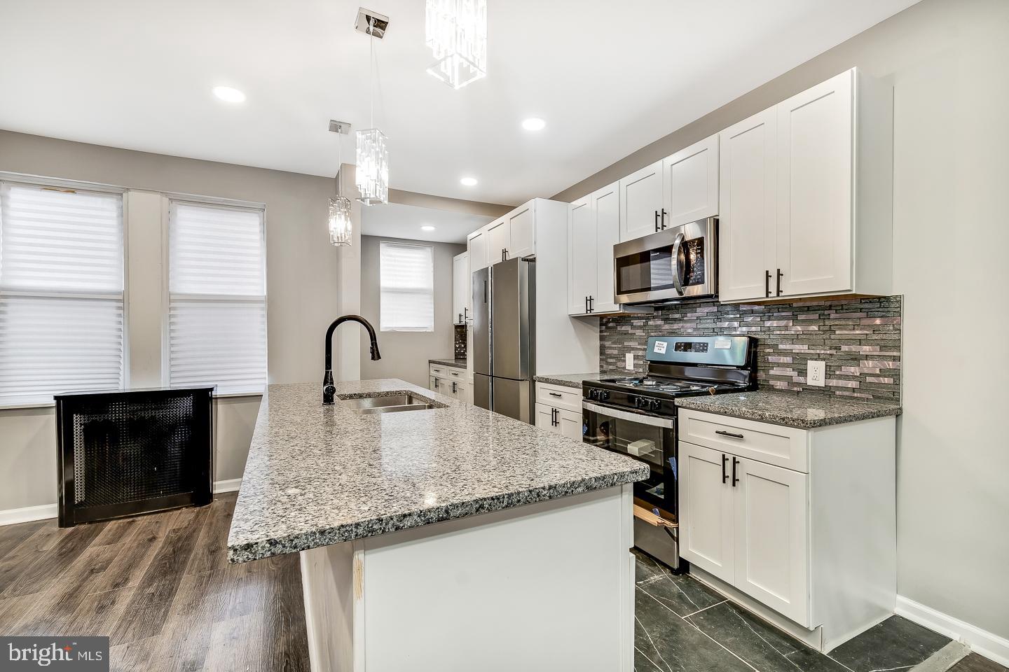 5644 Belmar Street Philadelphia, PA 19143 - Photo 8 of 29