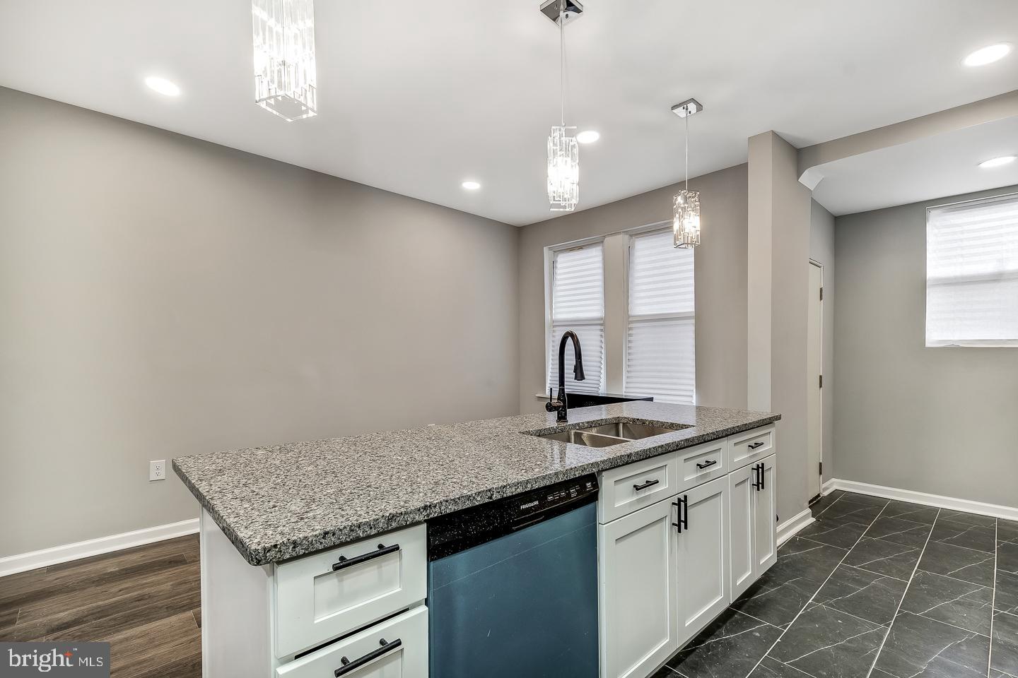 5644 Belmar Street Philadelphia, PA 19143 - Photo 9 of 29