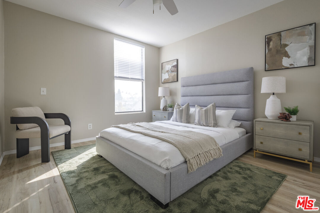 4829 Whitsett Avenue, Unit 301 Valley Village, CA 91607 - Photo 26 of 37