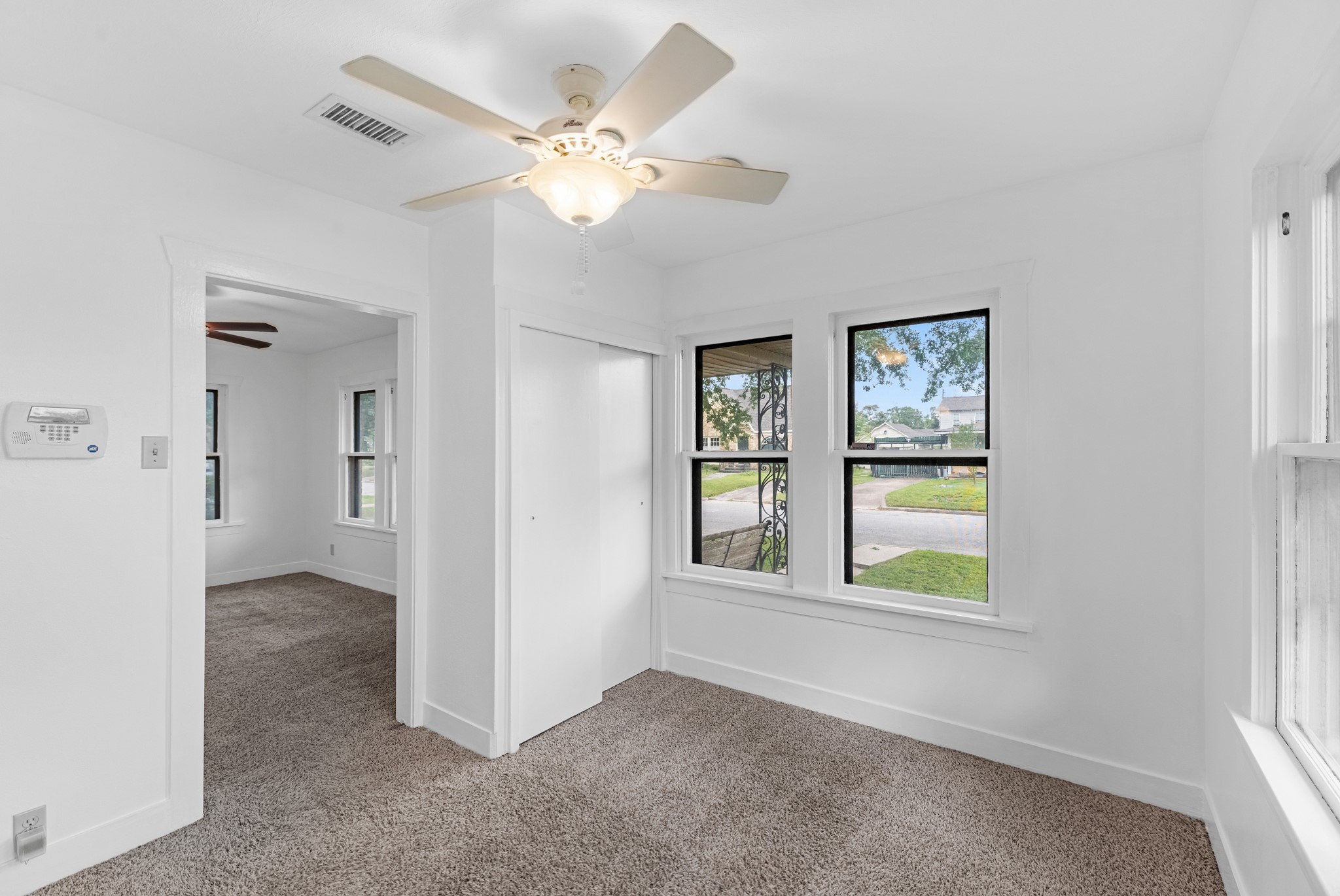 512 Gale Street Houston, TX 77009 - Photo 8 of 22