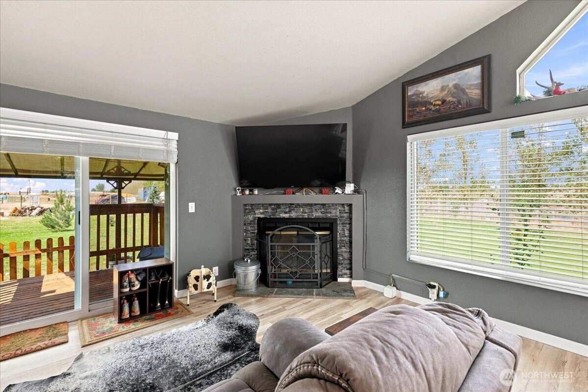 3914 Rd F Northeast Moses Lake, WA 98837 - Photo 18 of 30 Gallery Image 18