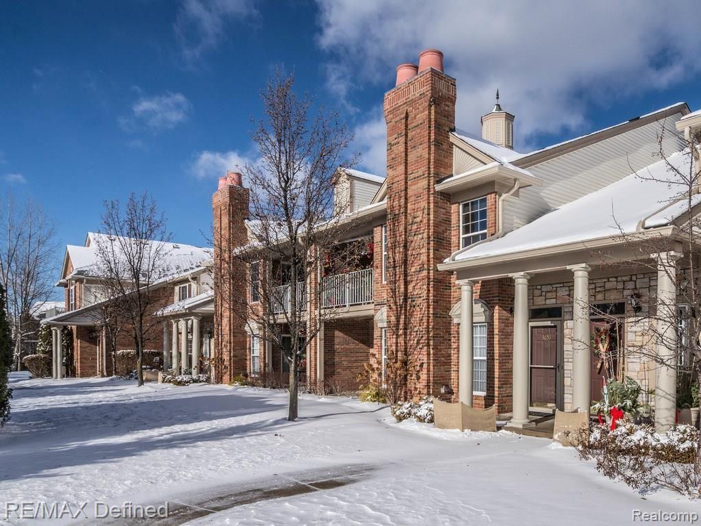 3651 Oakmonte Boulevard, Unit 21 Rochester, MI 48306 - Photo 4 of 16