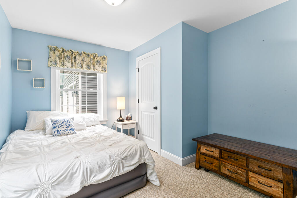 95 Tarbox Lane Buxton, ME 04093 - Photo 18 of 69 DSC07559