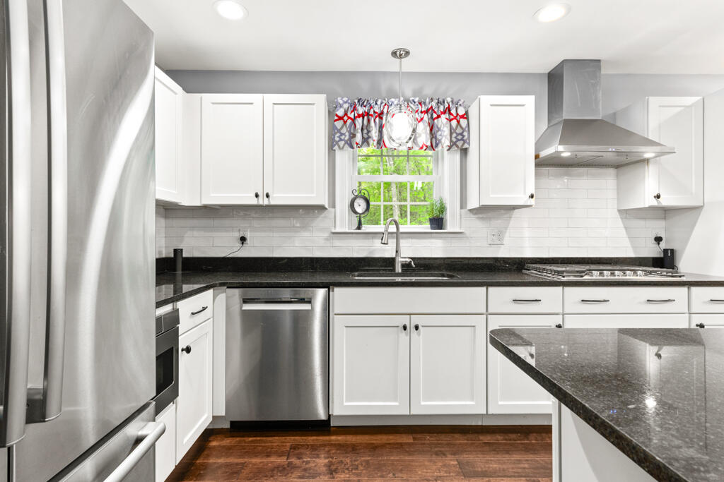 95 Tarbox Lane Buxton, ME 04093 - Photo 10 of 69 DSC07493