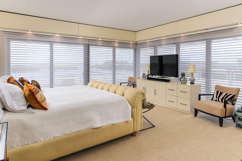 2155 Ibis Isle Road East, Unit TE Palm Beach, FL 33480 - Photo 13 of 39 Owner's Suite