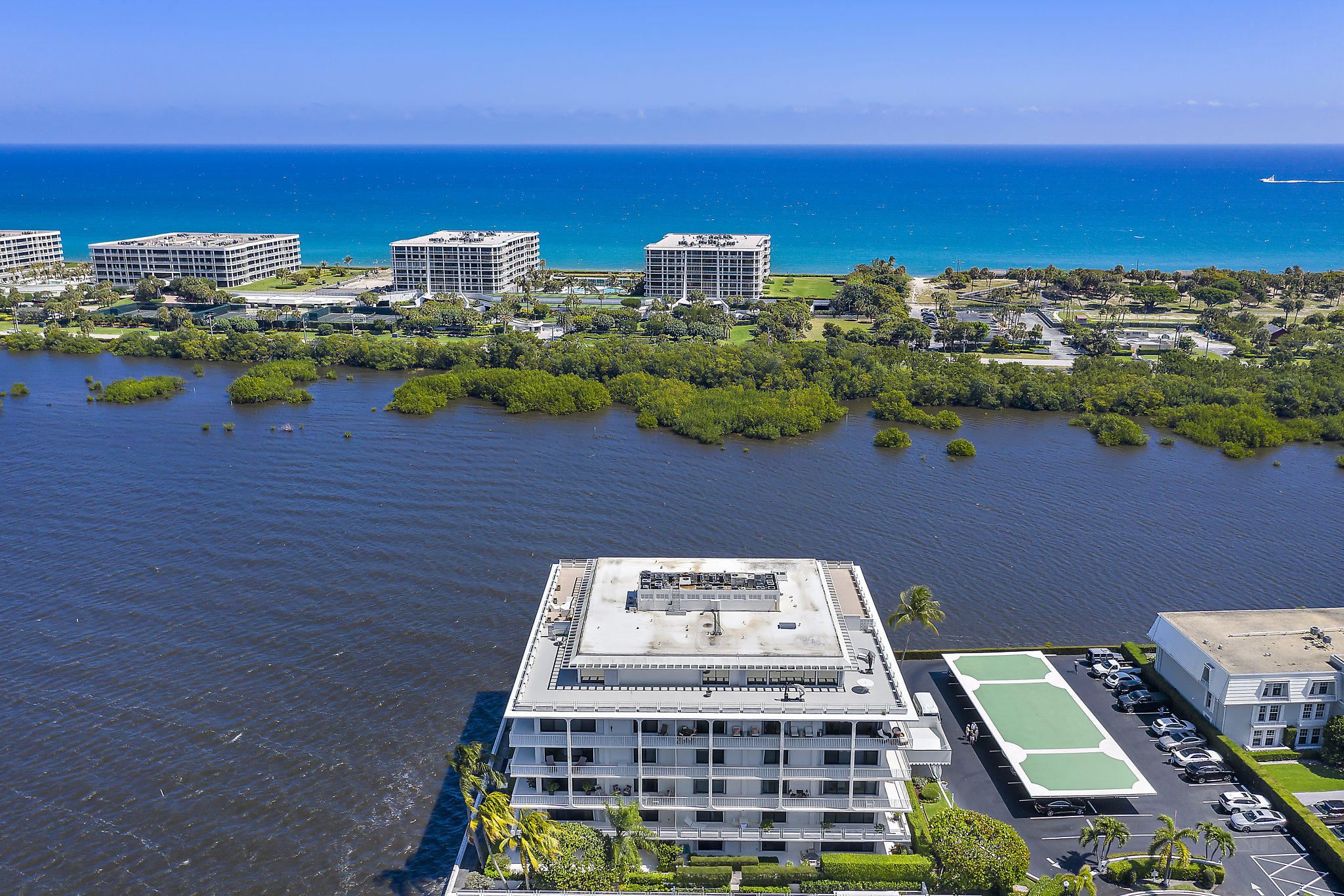 2155 Ibis Isle Road East, Unit TE Palm Beach, FL 33480 - Photo 27 of 39 Vallencay Tower East