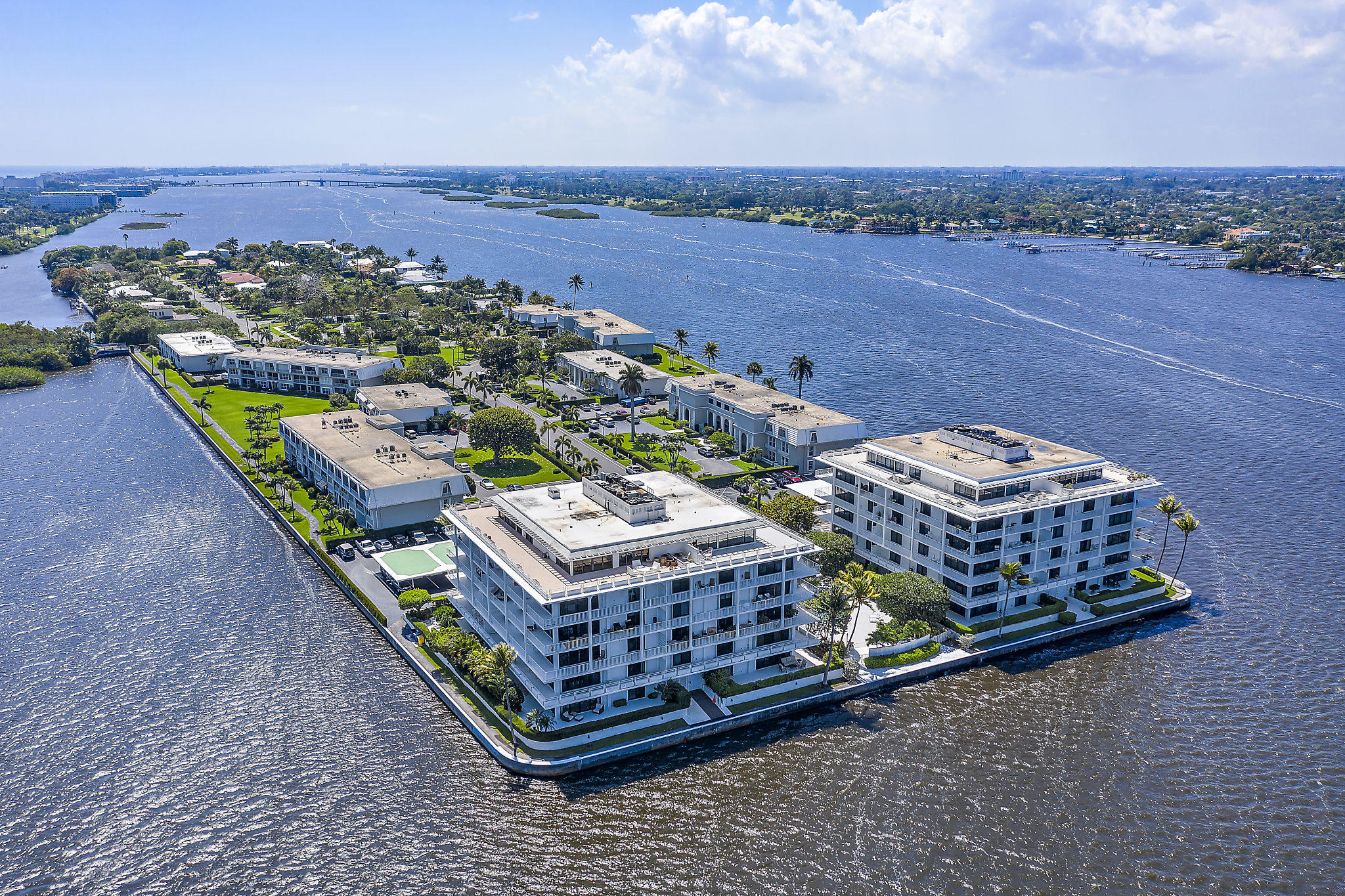 2155 Ibis Isle Road East, Unit TE Palm Beach, FL 33480 - Photo 30 of 39 Tower Suite East