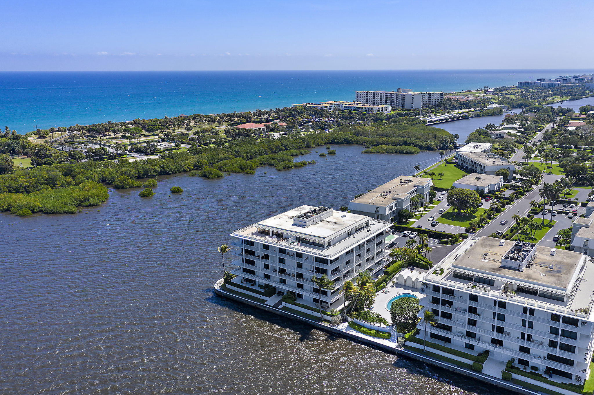 2155 Ibis Isle Road East, Unit TE Palm Beach, FL 33480 - Photo 3 of 39 East Bldg, East Unit