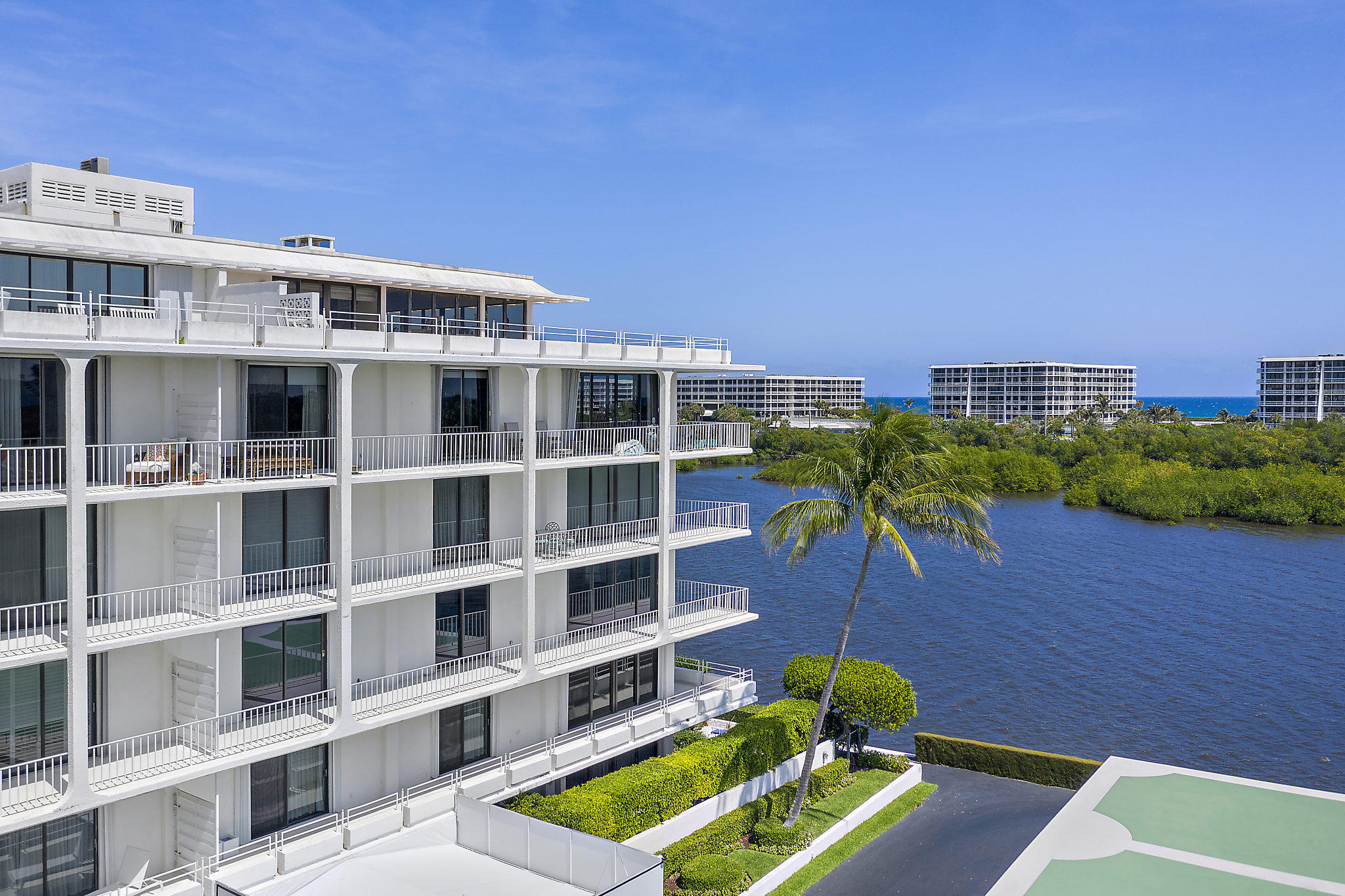 2155 Ibis Isle Road East, Unit TE Palm Beach, FL 33480 - Photo 35 of 39 015-2155IbisIsleRoad-FL-small