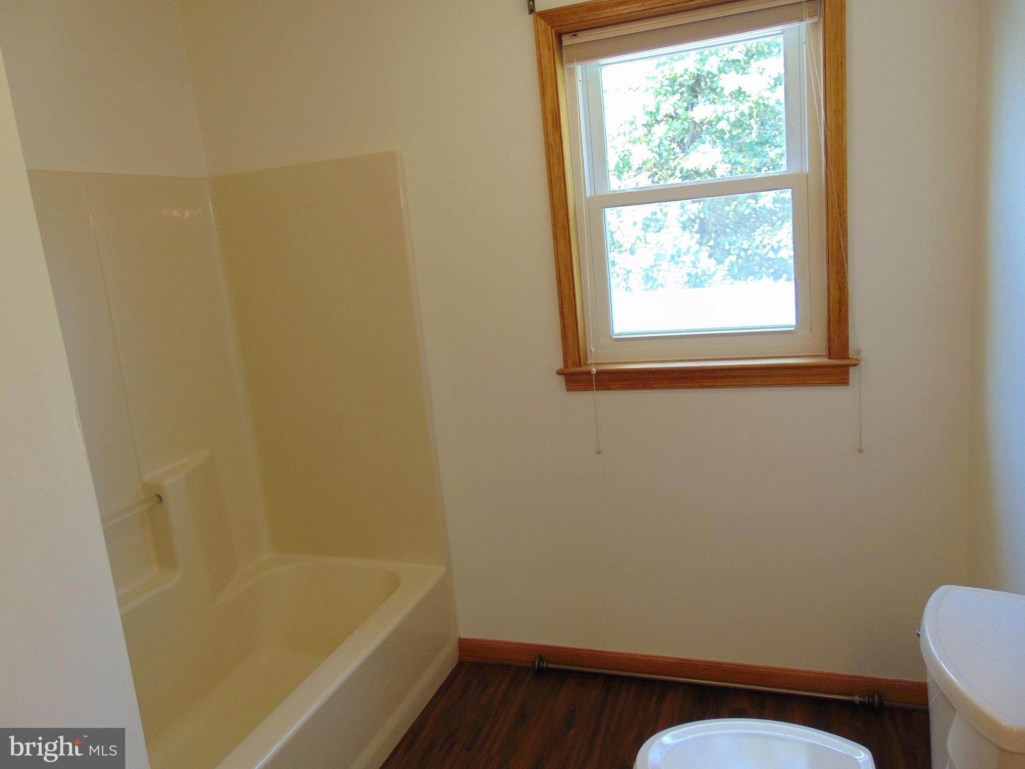 1710 Bayview Road Shady Side, MD 20764 - Photo 70 of 104 upstairs full bath with new flooring