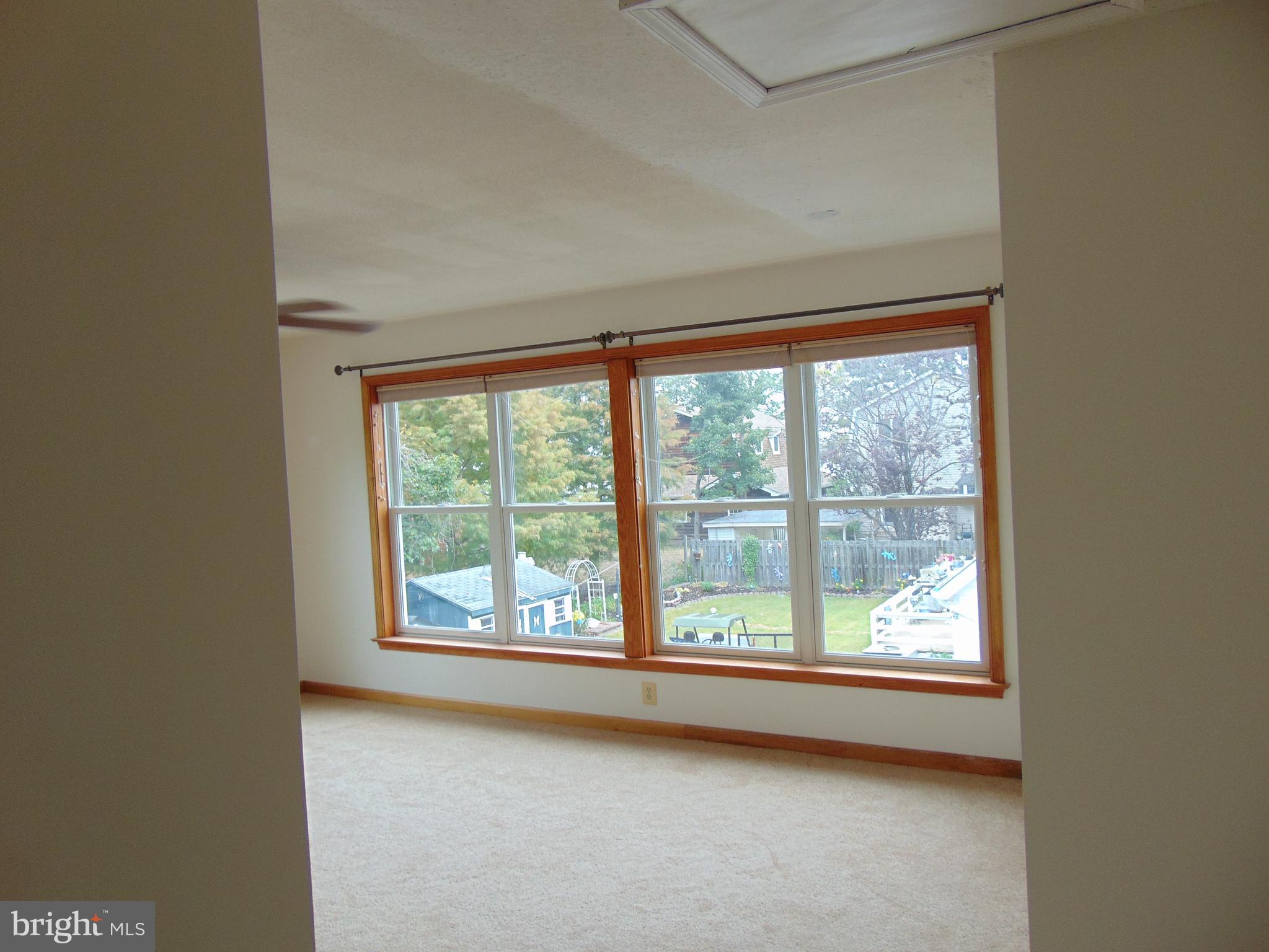 1710 Bayview Road Shady Side, MD 20764 - Photo 73 of 104 Upstairs living room with views of the bay