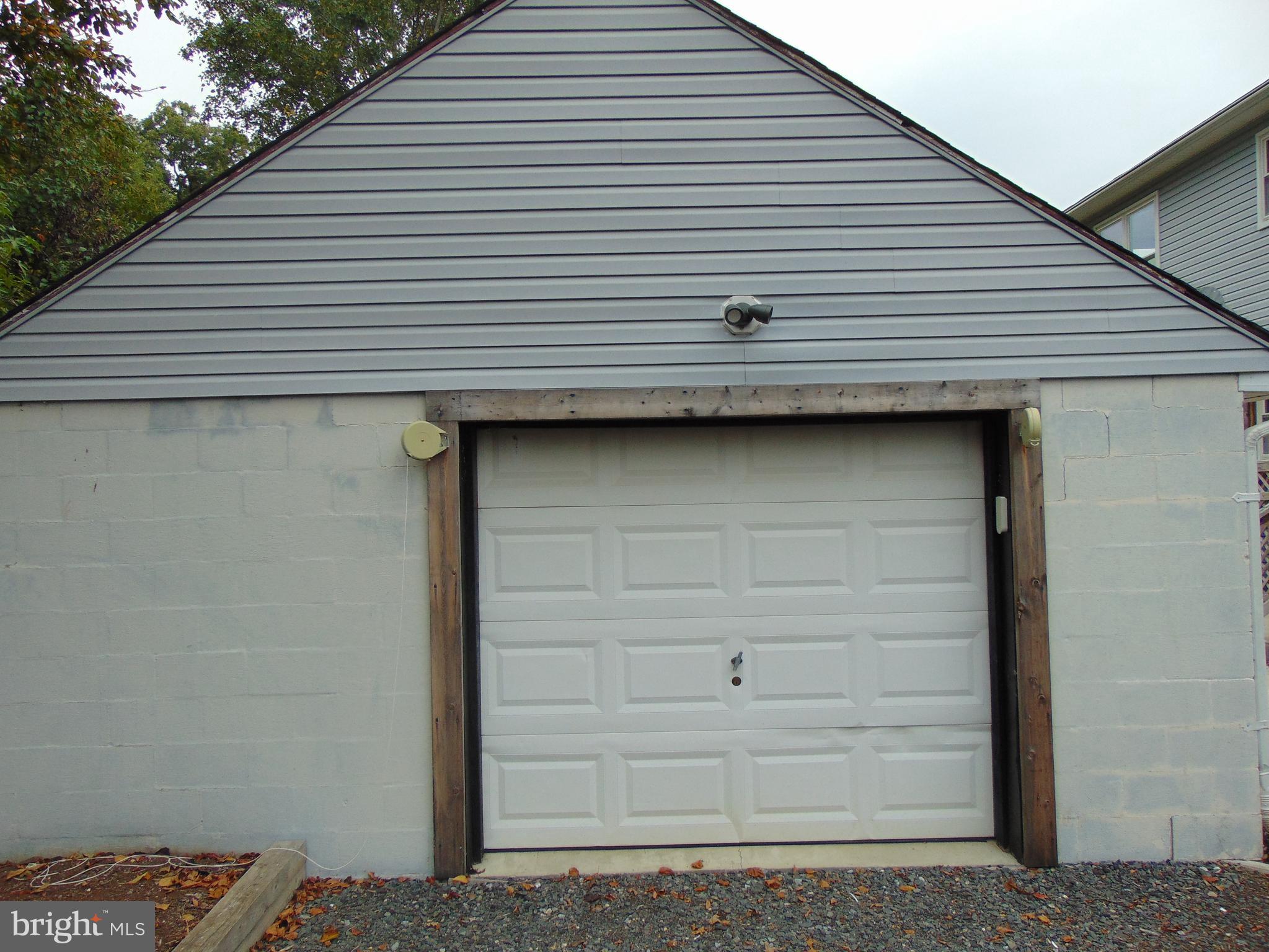1710 Bayview Road Shady Side, MD 20764 - Photo 9 of 104 automatic door for garage.