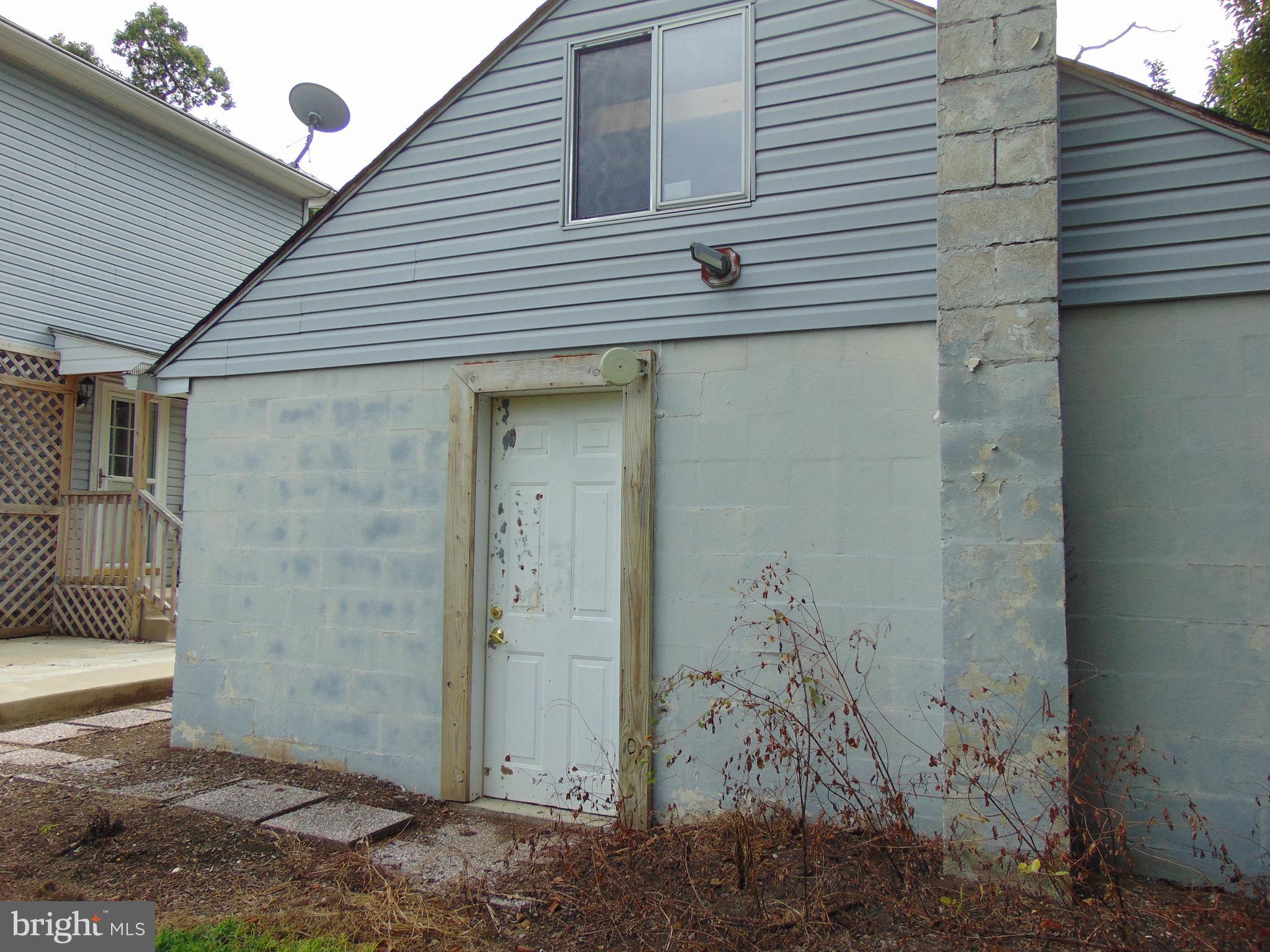 1710 Bayview Road Shady Side, MD 20764 - Photo 10 of 104 Back of the garage.