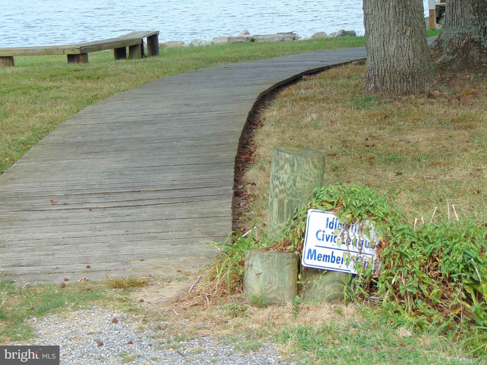 1710 Bayview Road Shady Side, MD 20764 - Photo 91 of 104 Walk way to community pier