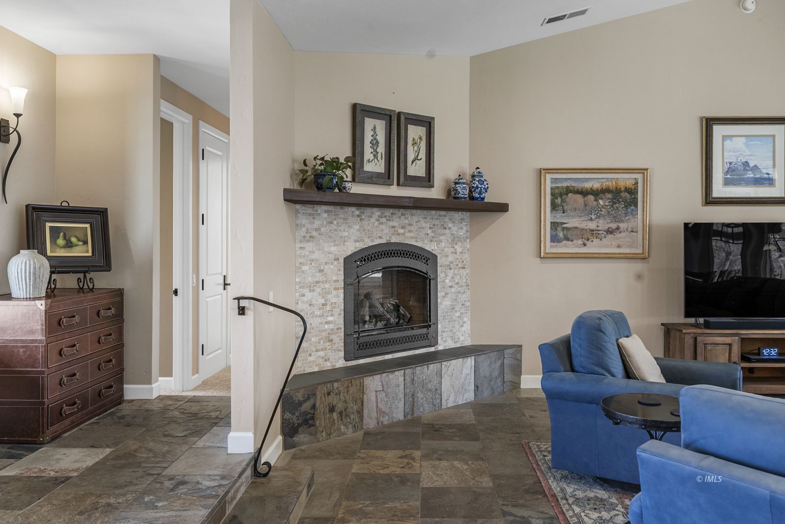 233 Mt Tom Road Bishop, CA 93514 - Photo 24 of 35 Fireplace Insert