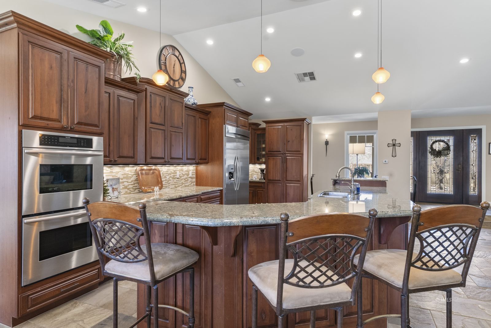 233 Mt Tom Road Bishop, CA 93514 - Photo 25 of 35 Kitchen