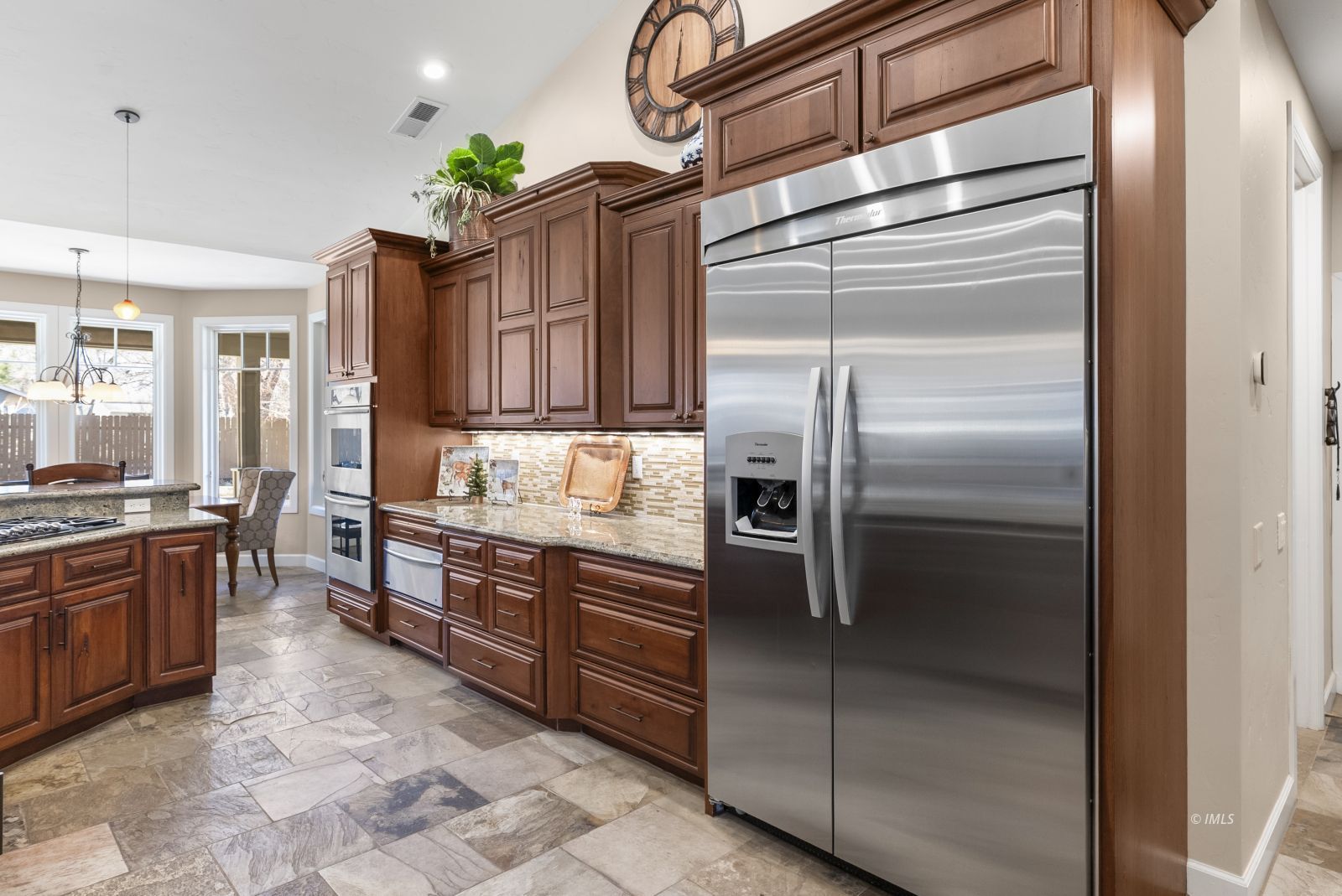 233 Mt Tom Road Bishop, CA 93514 - Photo 28 of 35 Kitchen