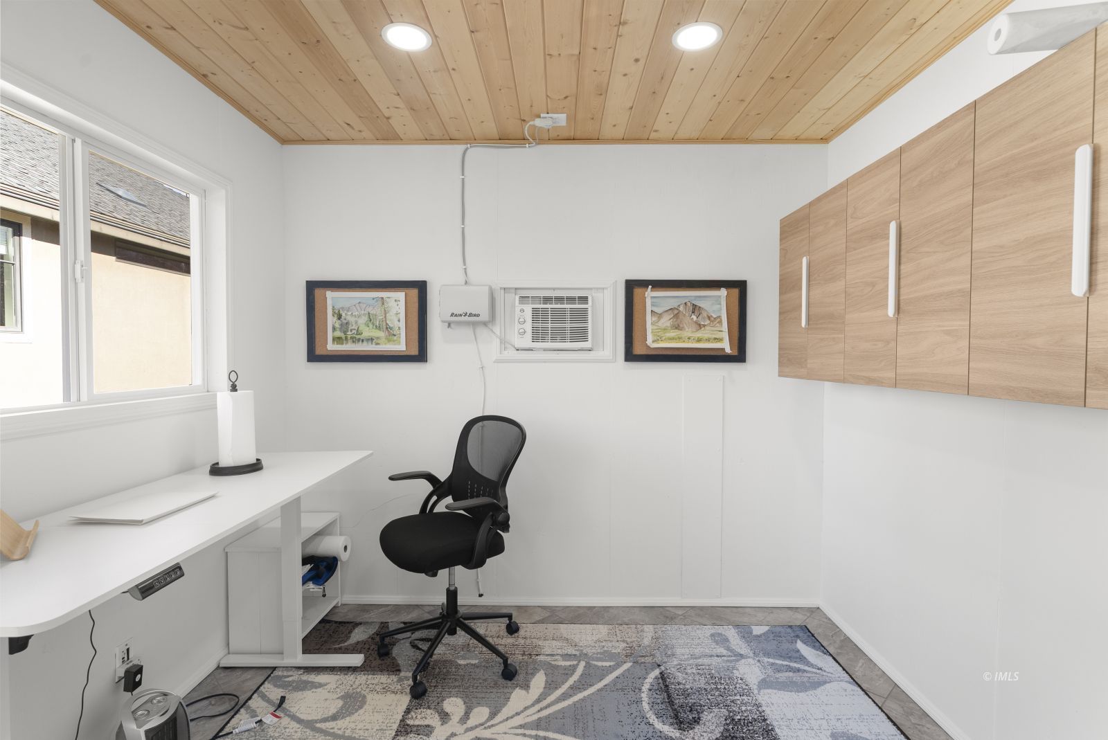 233 Mt Tom Road Bishop, CA 93514 - Photo 33 of 35 Backyard Office