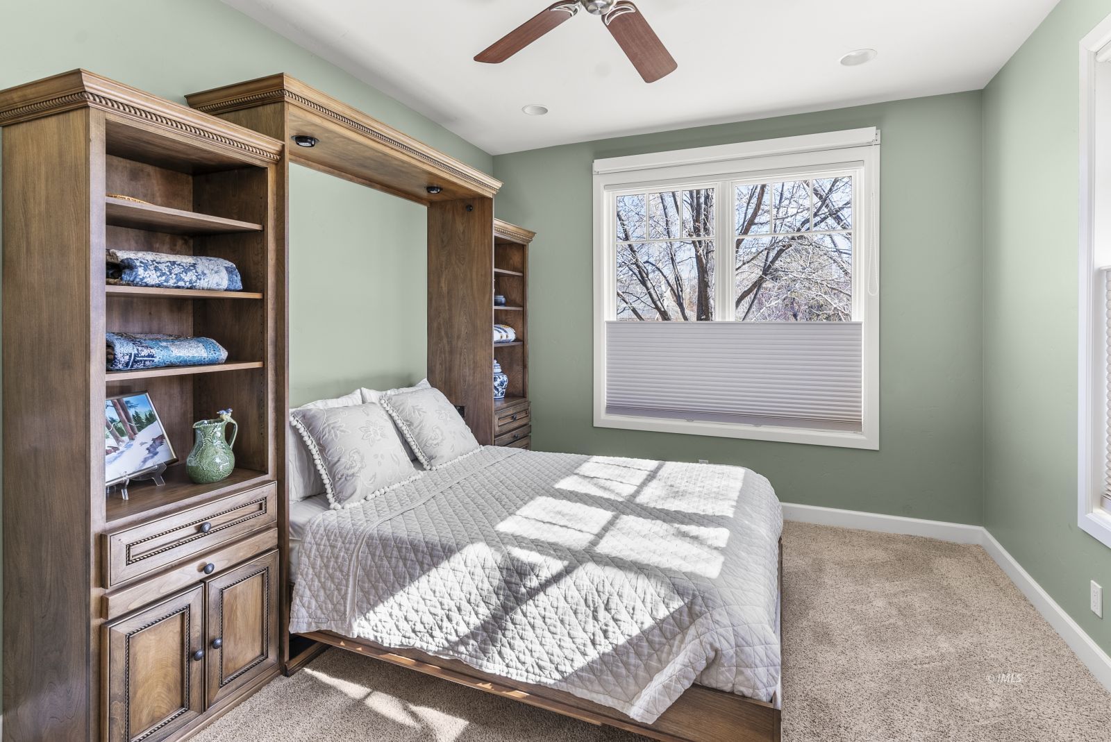 233 Mt Tom Road Bishop, CA 93514 - Photo 6 of 35 Bedroom